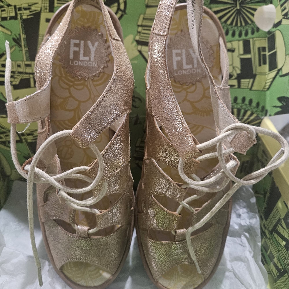 FLY London Womens metallic camel Wedge Sandals size 38 - Picture 6 of 6
